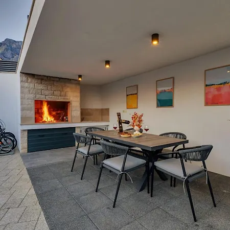 Festina Lente A Luxury In Makarska, Heated Pool * Makarska