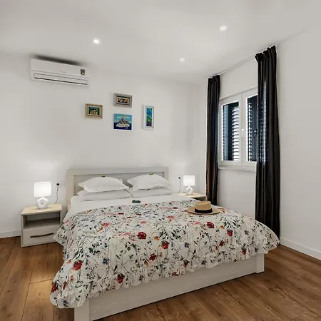 Festina Lente A Luxury In Makarska, Heated Pool Willa