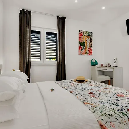 Festina Lente A Luxury In Makarska, Heated Pool Willa Makarska