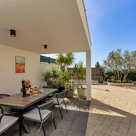 Festina Lente A Luxury In Makarska, Heated Pool Willa *