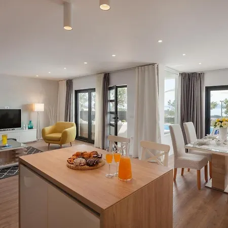 Festina Lente A Luxury In Makarska, Heated Pool
