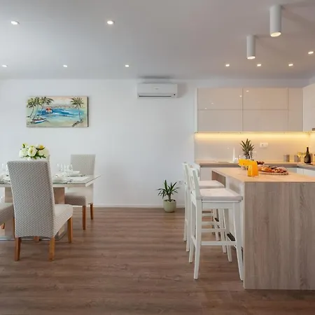 Villa Festina Lente A Luxury In Makarska, Heated Pool Makarska