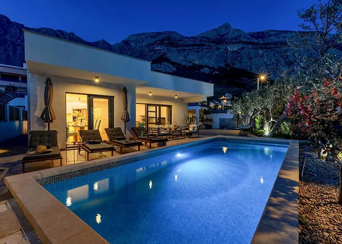 Festina Lente A Luxury In Makarska, Heated Pool * Makarska