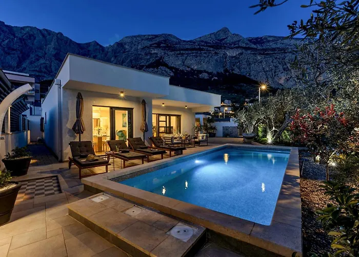 Festina Lente A Luxury In Makarska, Heated Pool Villa