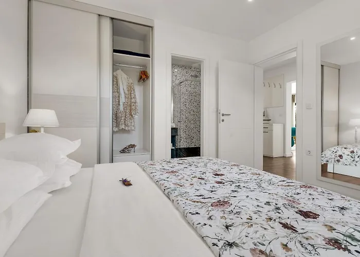 Villa Festina Lente A Luxury In Makarska, Heated Pool *