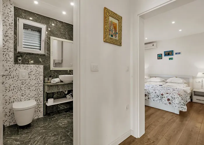 Festina Lente A Luxury In Makarska, Heated Pool Makarska