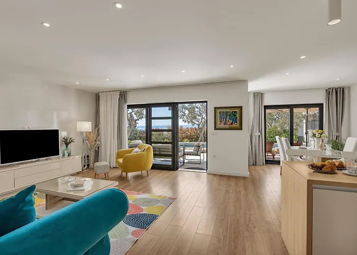 Villa Festina Lente A Luxury In Makarska, Heated Pool Makarska